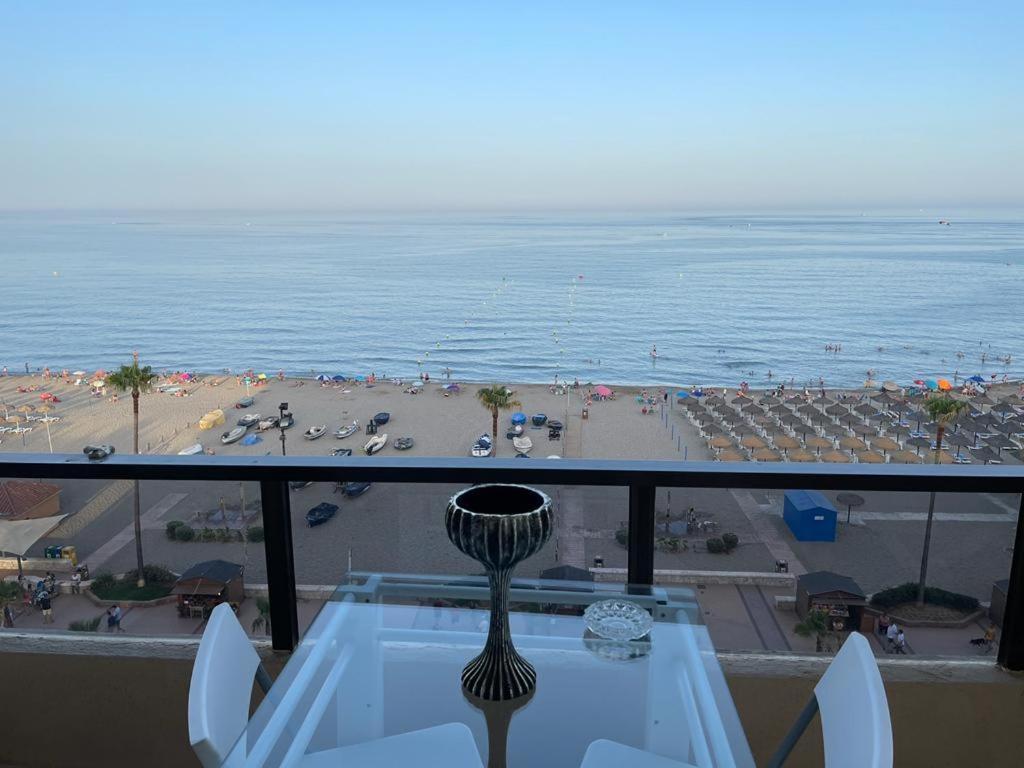 Apartamento Primera Linea Playa. フエンヒロラ エクステリア 写真