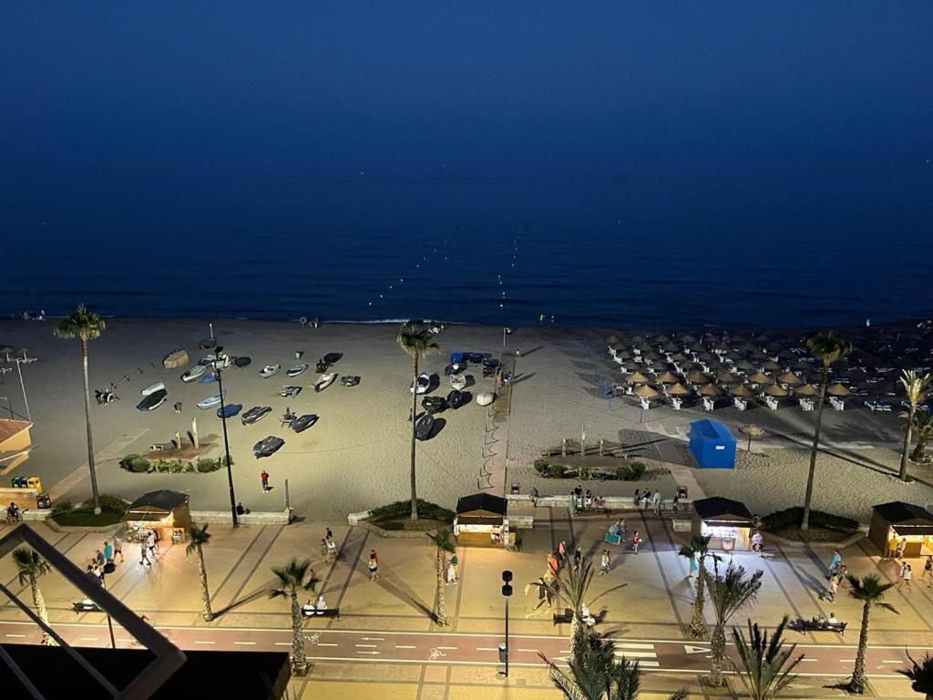 Apartamento Primera Linea Playa. フエンヒロラ エクステリア 写真